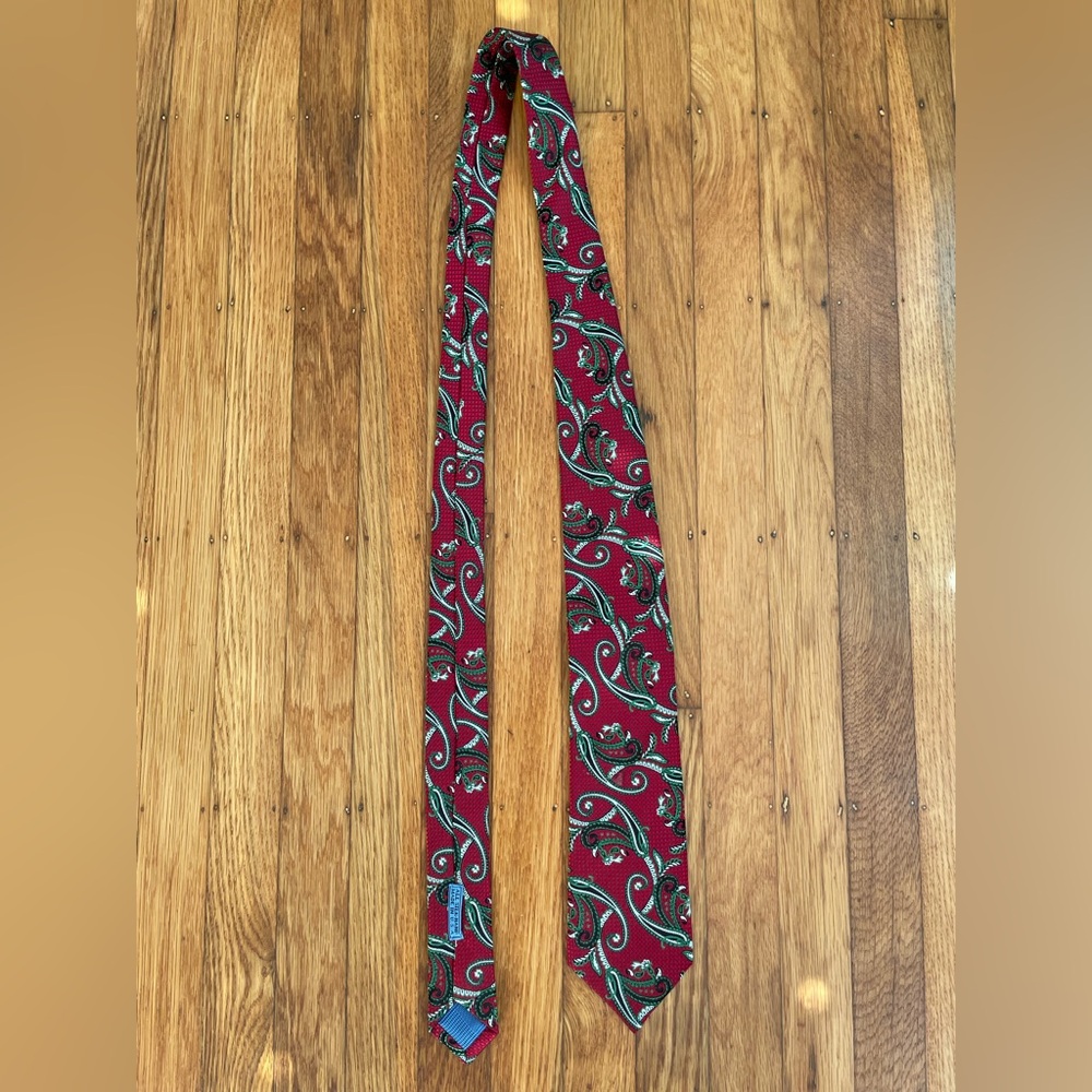 JZ Richard’s silk men’s tie in Christmas colors